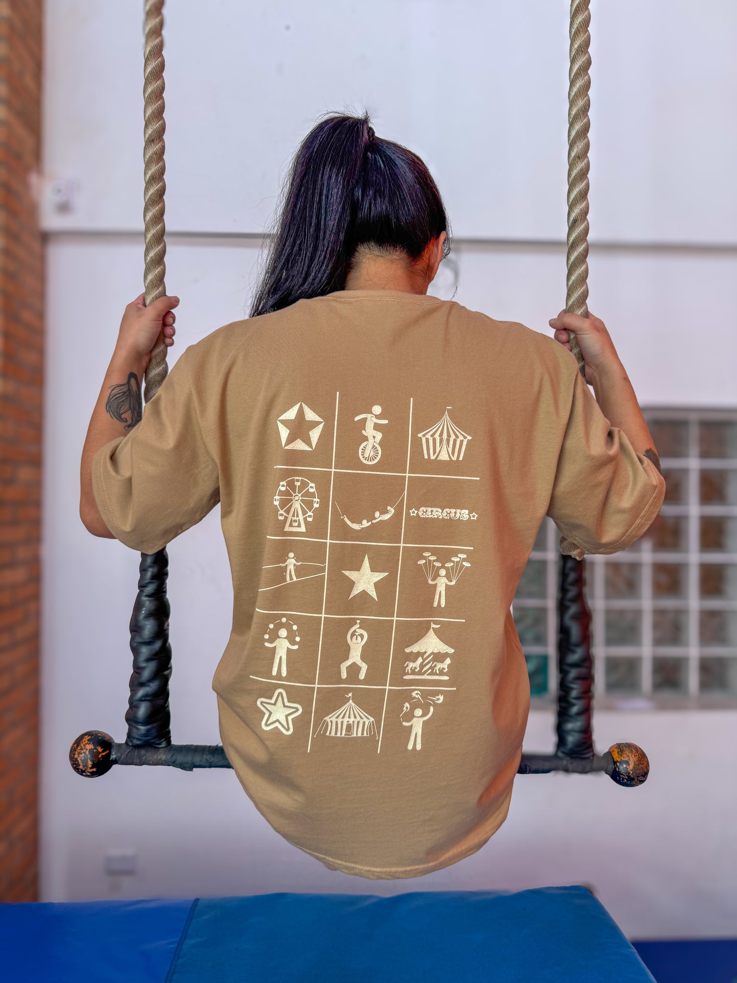 Camiseta Oversized Circo